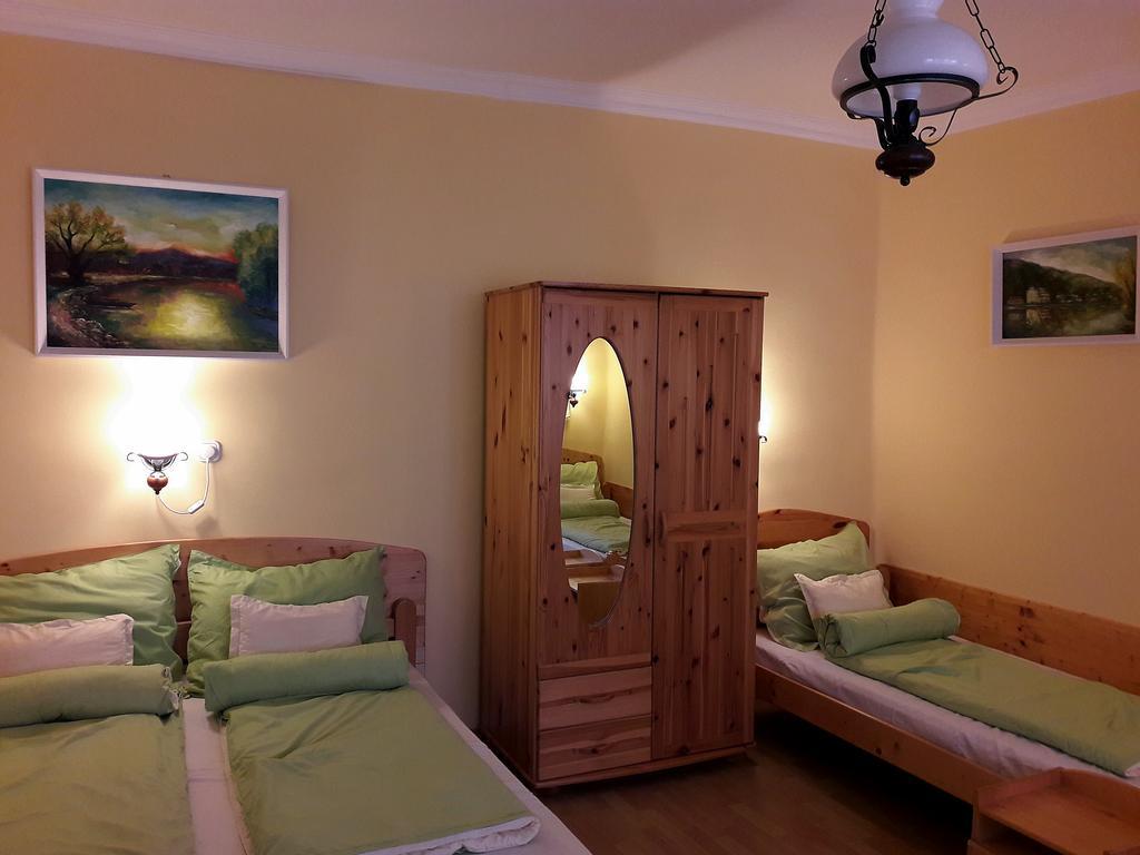 Viktor Vendeghaz Apartment Tokaj Luaran gambar